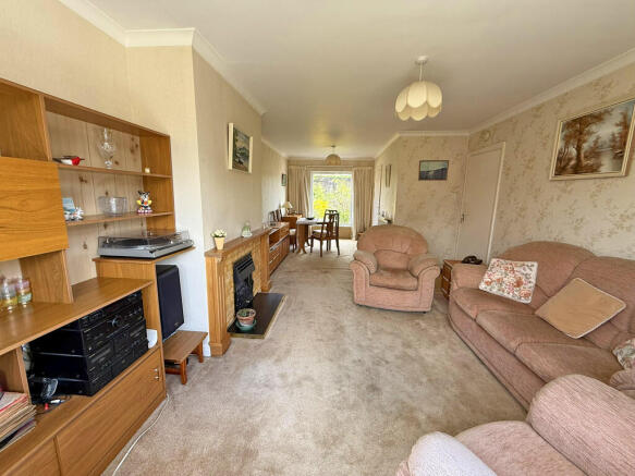 3 bed Semi-Detached for sale Image 6