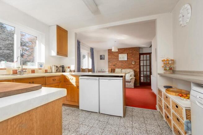 15 St Margarets Drive, Leire