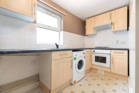 London Road, Mitcham, CR4