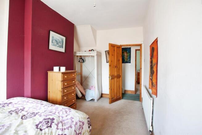 3 bed Terraced for sale Image 11