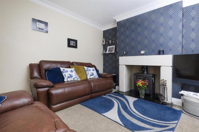 3 bed Semi-Detached for sale Image 8