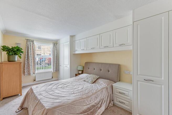 2 bed Retirement Property for sale Image 7