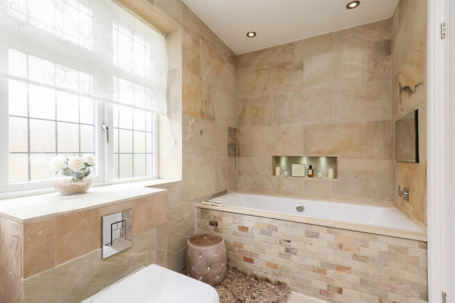 En Suite - Bedroo...