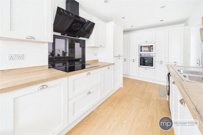 3 bed Bungalow for sale Image 11