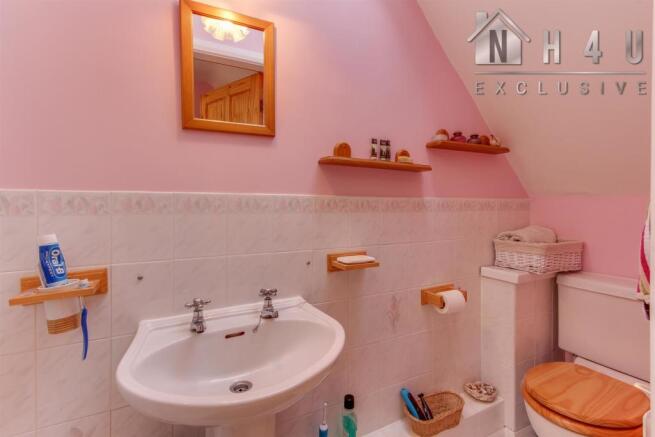 EN-SUITE: