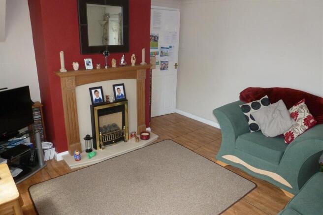 Photo 3