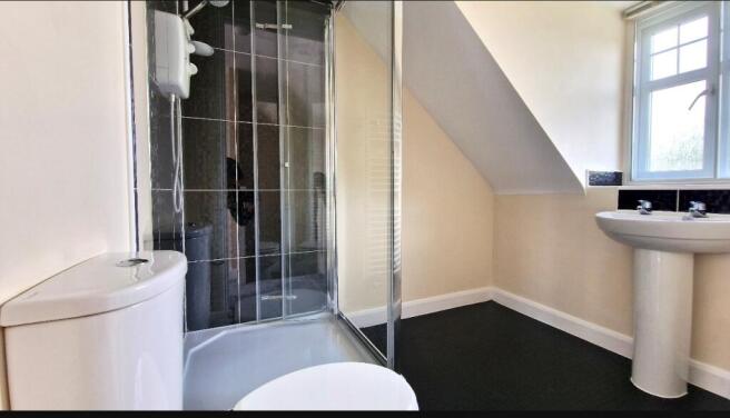 En-suite Bathroom
