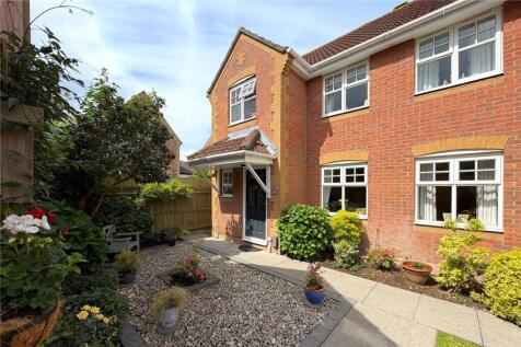 Snowberry Crescent, Denvilles, Havant, Hampshire, PO9