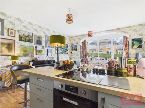 1 bed Ground Flat for sale Image 6