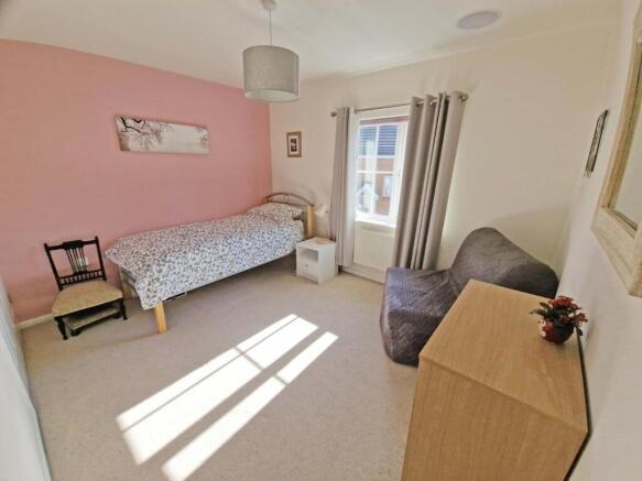 Bedroom3.jpg