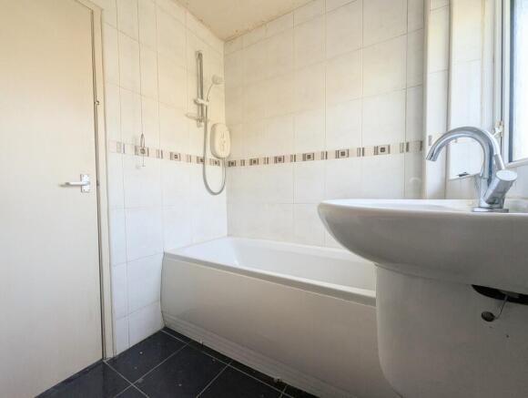 1 bed Flat for sale Image 11
