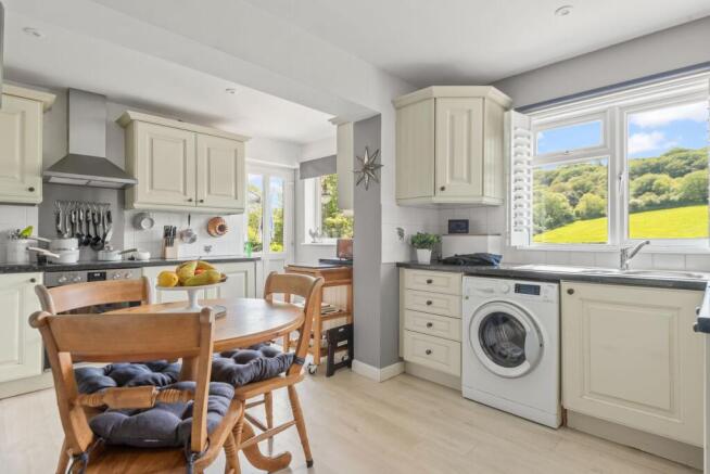 Combe, Malborough, Kingsbridge photo 4