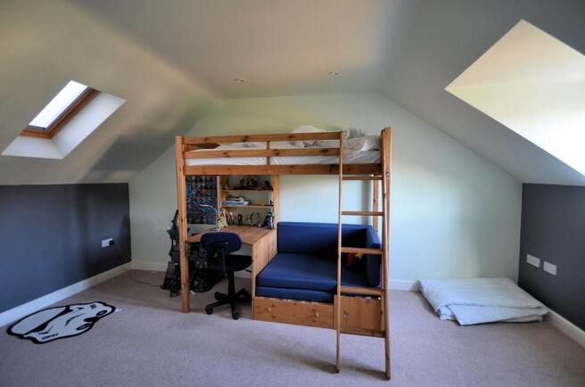 Photo 11