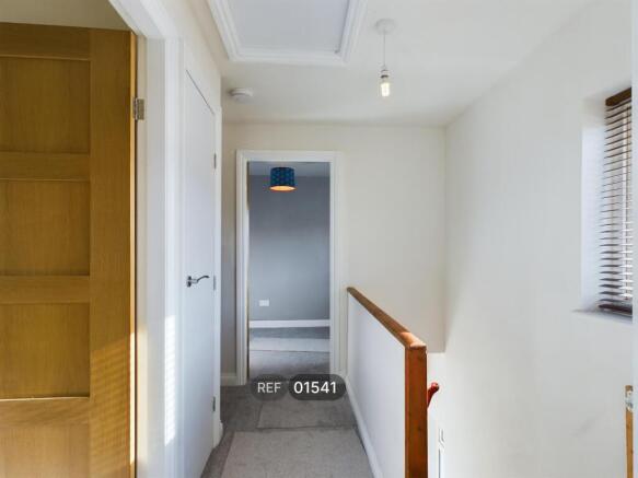 3 bed Terraced to rent Image 7