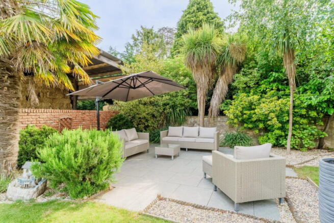 4 bed Detached for sale Image 4