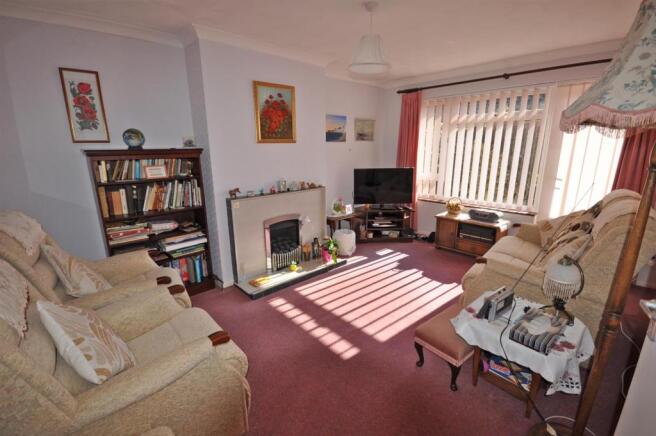 SITTING ROOM