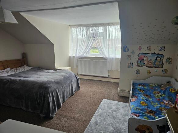 Flat 2 Bedroom