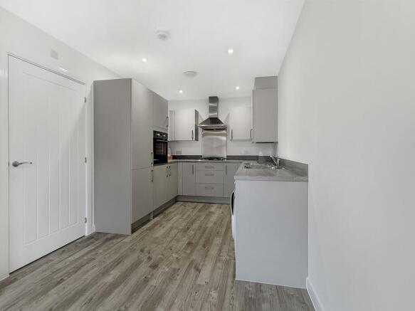 Woodside Way, Great Dunmow, CM6 photo 3