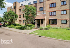 10, Isabella Close, London N14 5QQ