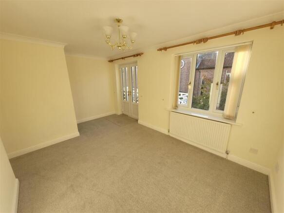 3 bed House to rent Image 7
