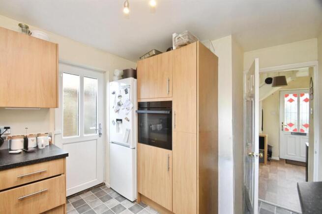 3 bed Semi-Detached for sale Image 10