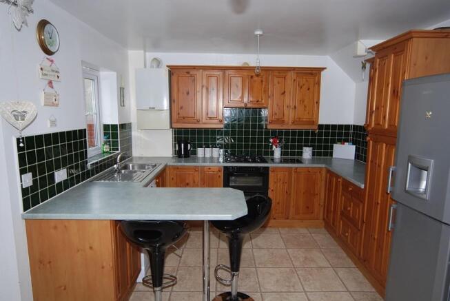 KITCHEN DINER