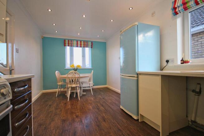 25 The Lunds, KIRKELLA (6)_lzn.jpg