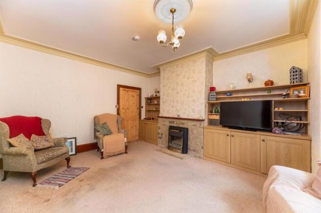 2 bed Apartment for sale Image 7