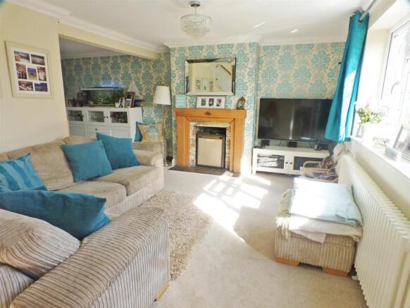 SITTING ROOM