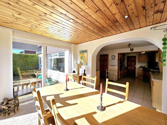 4 bed Detached for sale Image 12