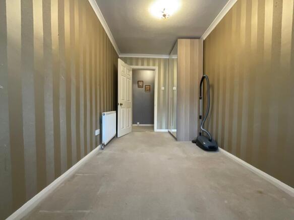 2 bed Flat for sale Image 12