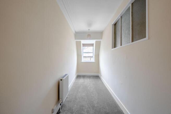 2 bed Flat to rent Image 9