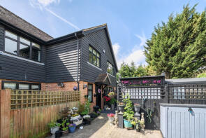 4, Alma Barn Mews, Orpington BR6 7FE