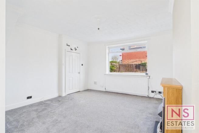 3 bed Terraced for sale Image 5