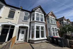 35, Central Avenue, Southend-on-sea SS2 5HR