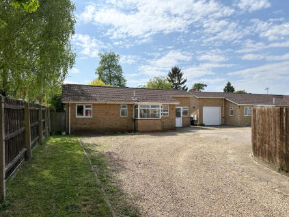 Chestnut Rise, Burwell.