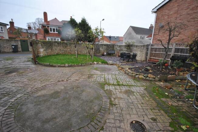Photo 11