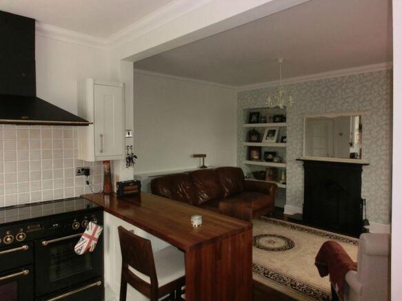lounge kitchen