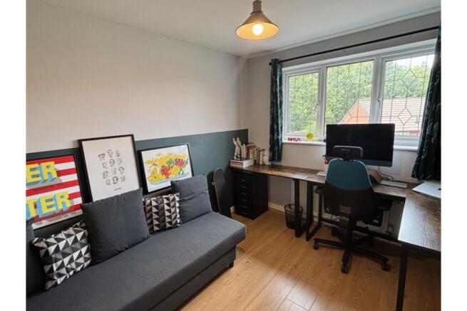 4 bed Detached for sale Image 12