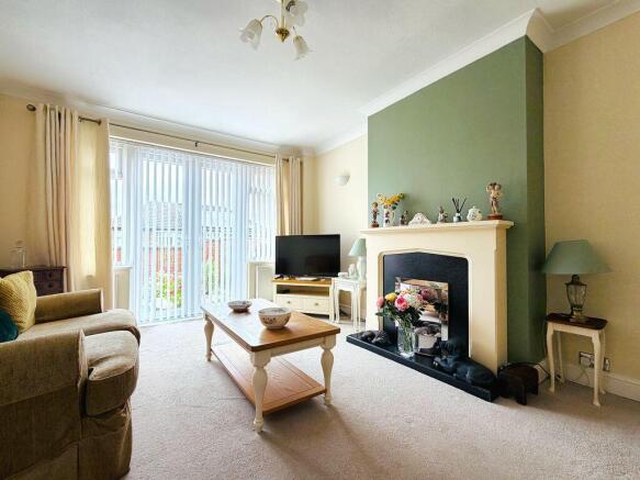 3 bed Semi-Detached Bungalow for sale Image 4
