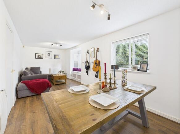 Sitting/Dining Room