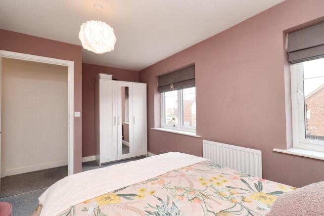 2 bed Semi-Detached for sale Image 12