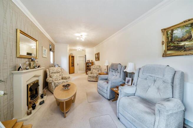 2 bed Retirement Property for sale Image 7