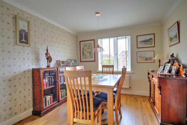 Dining Area.jpg