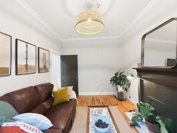 4 (1F2) Canonmills, Edinburgh, EH3 photo 4