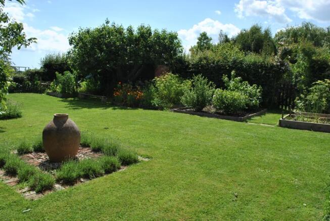 GARDEN