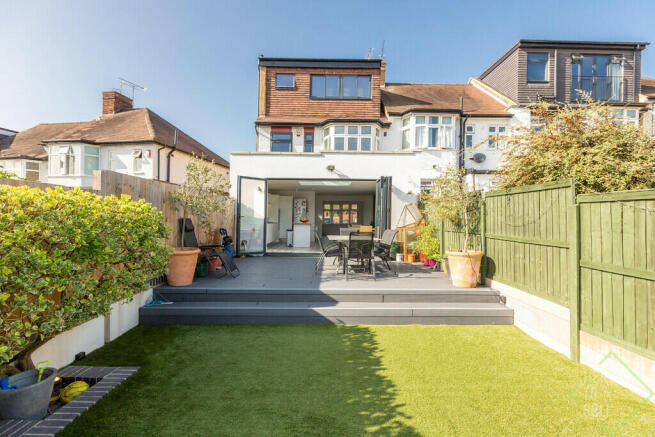 48 Uplands Road, EN4 8LD-40