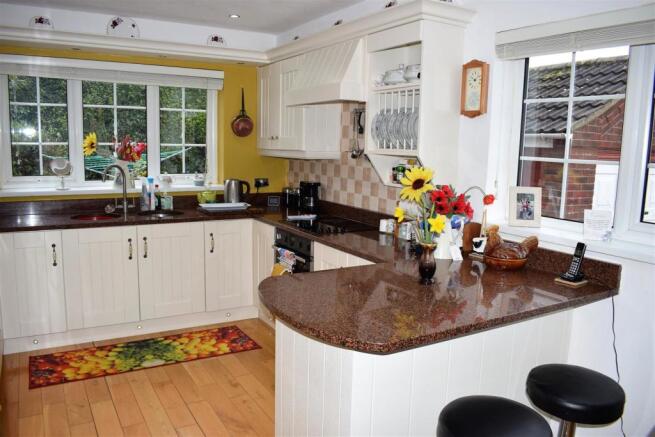 BREAKFAST KITCHEN