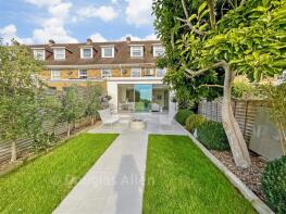 3, Wedgewood Close, Epping CM16 4QD