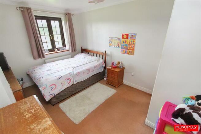 Bedroom 4.jpg
